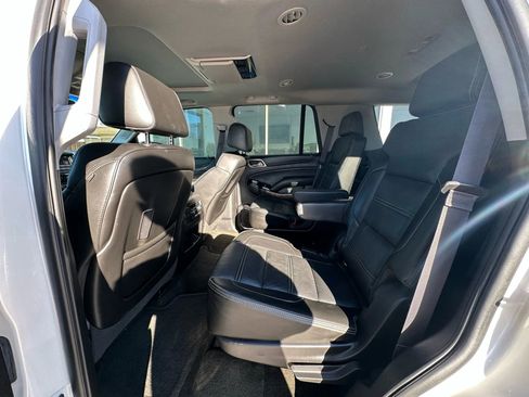 Used 2015 GMC Yukon Denali w/ Premium Package image 14