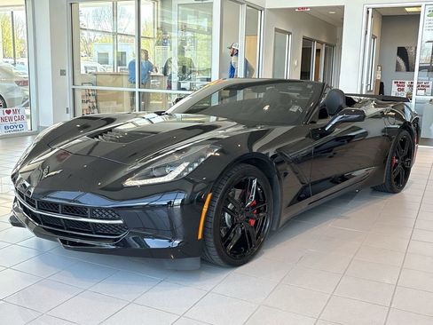 Used 2019 Chevrolet Corvette Stingray Convertible w/ 1LT RWD image 5
