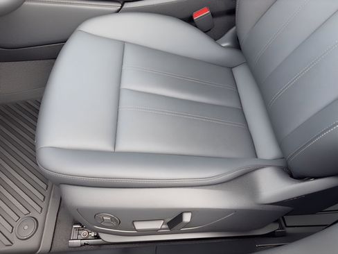 Used 2025 Audi A5 2.0T Premium w/ 19" Wheel Package image 16