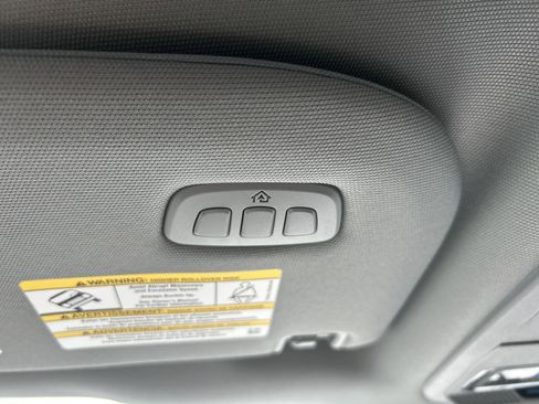 New 2025 Ford F250 Lariat w/ Lariat Ultimate Package image 49