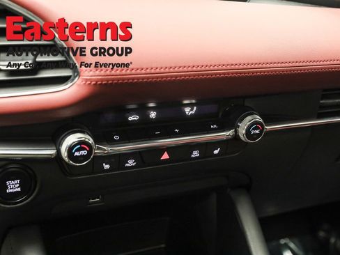 Used 2021 MAZDA MAZDA3 s image 20