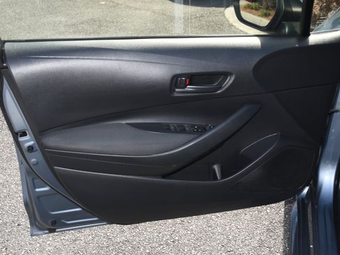 Certified 2022 Toyota Corolla LE image 9