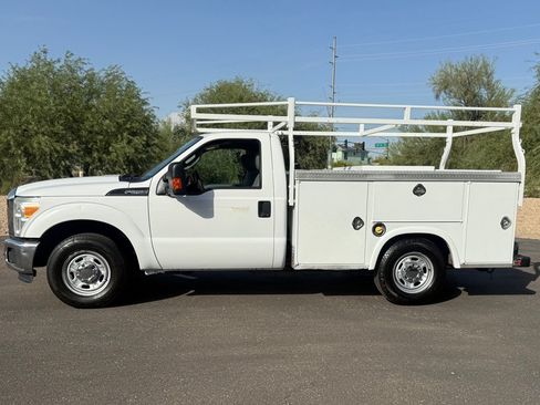 Used 2015 Ford F250 XL w/ XL Appearance Package RWD image 2