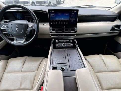 Used 2023 Lincoln Navigator Reserve RWD image 14