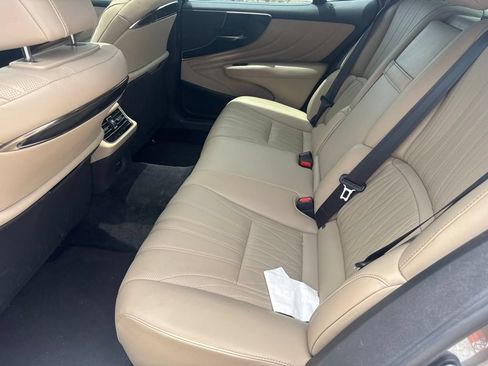 Used 2023 Lexus LS 500 w/ Interior Upgrade Package RWD image 19