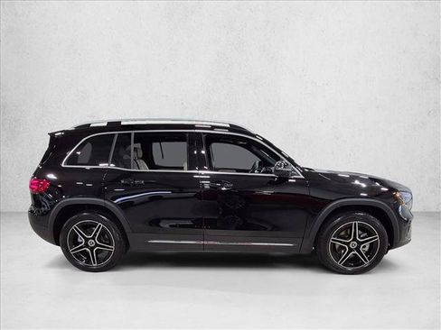 Used 2026 Mercedes-Benz GLB 250 image 4