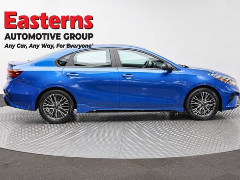 Used 2023 Kia Forte GT-Line w/ GT-Line Premium Package FWD image 4