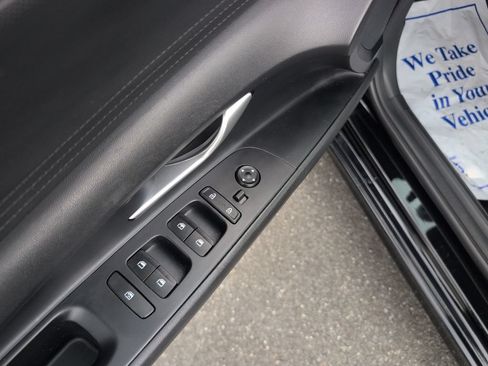 Certified 2023 Hyundai Elantra SE FWD image 12