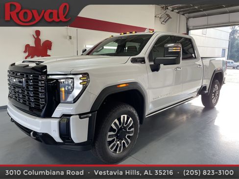 New 2026 GMC Sierra 2500 Denali Ultimate AWD/4WD image 1