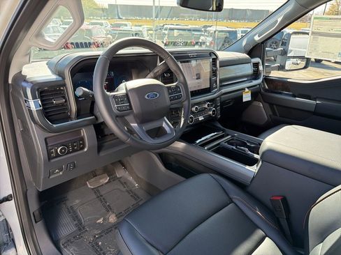 New 2026 Ford F250 Lariat w/ Black Appearance Package AWD/4WD image 12