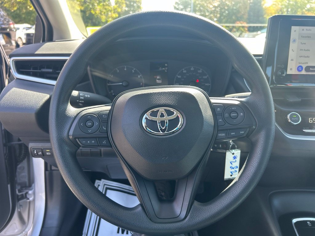 Used 2024 Toyota Corolla LE FWD image 15