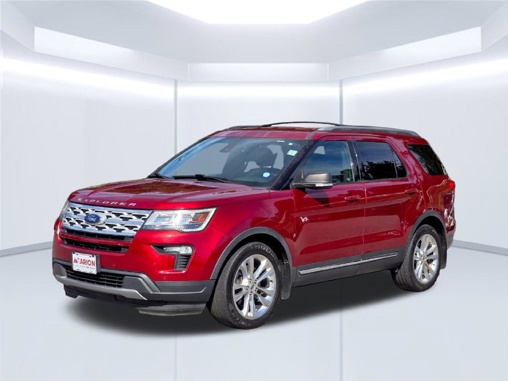 Used 2019 Ford Explorer XLT w/ Equipment Group 202A FWD image 2