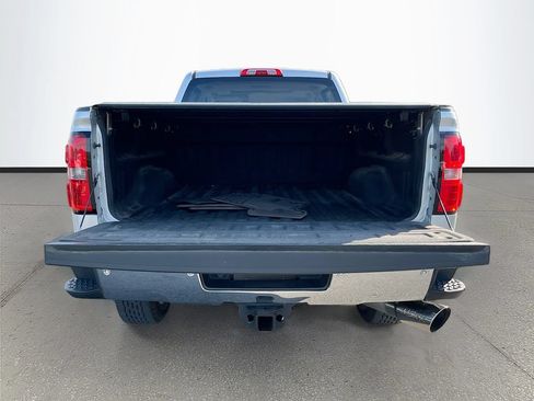 Used 2015 GMC Sierra 2500 SLT w/ Duramax Plus Package AWD/4WD image 27
