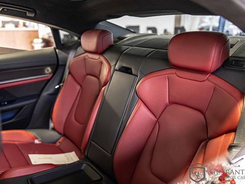 Used 2020 Porsche Taycan Turbo S image 34