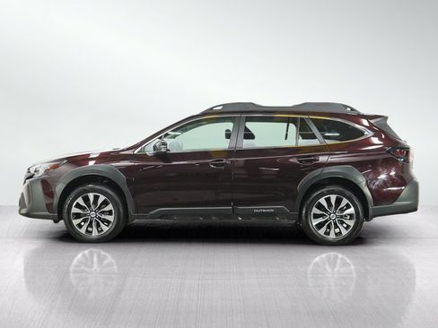 Used 2025 Subaru Outback Limited XT w/ Popular Package #2 AWD/4WD image 2