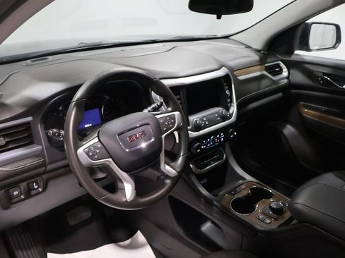 Used 2023 GMC Acadia SLE w/ Driver Convenience Package image 18