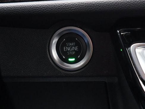 Certified 2024 Chevrolet Traverse RS image 34