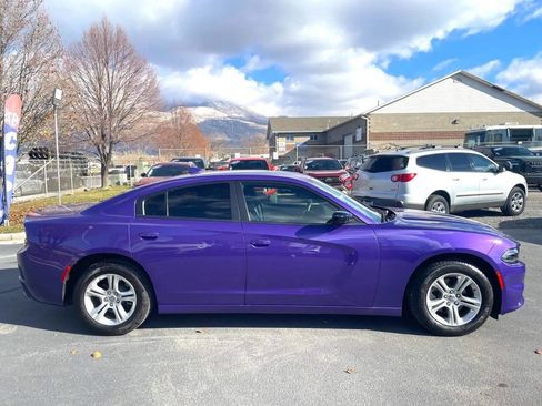 Used 2023 Dodge Charger SXT image 3