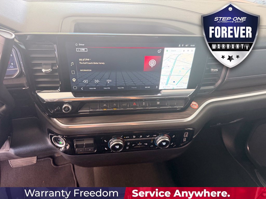 Used 2025 GMC Sierra 1500 SLT AWD/4WD image 23