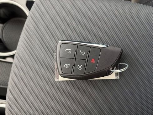 New 2026 Chevrolet Equinox LT w/ Convenience Package II FWD image 23
