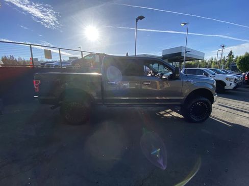 Used 2018 Ford F150 XLT w/ Equipment Group 302A Luxury AWD/4WD image 7