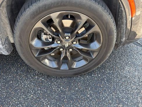 Used 2024 Dodge Durango GT RWD image 9