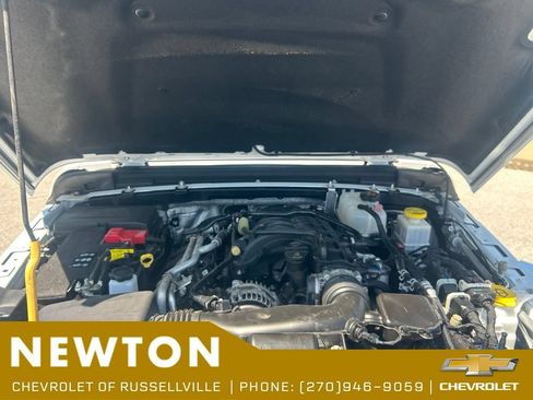 Used 2025 Jeep Gladiator Sport AWD/4WD image 43