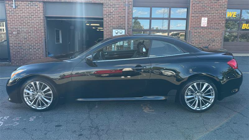 Used 2014 INFINITI Q60 Sport Convertible w/ Premium Package RWD image 12