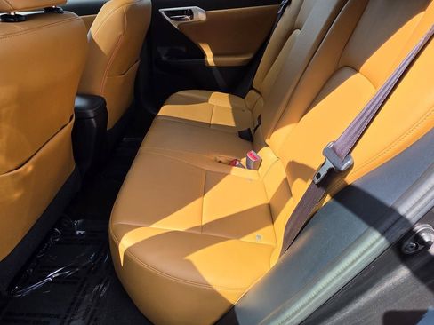 Used 2013 Lexus CT 200h w/ Premium Pkg w/Navigation FWD image 34