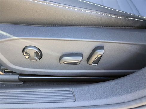 New 2026 Volkswagen Jetta SE image 19