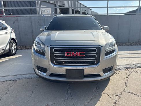 Used 2017 GMC Acadia Limited SLT AWD/4WD image 3