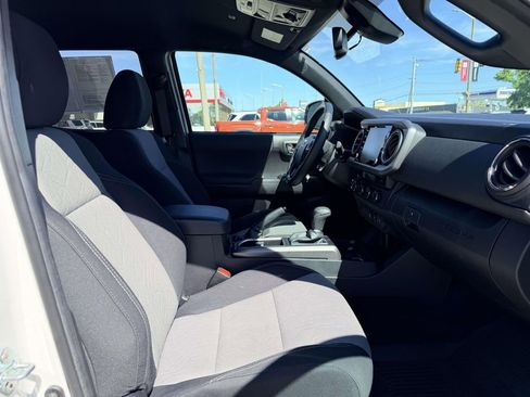 Certified 2023 Toyota Tacoma TRD Off-Road image 14