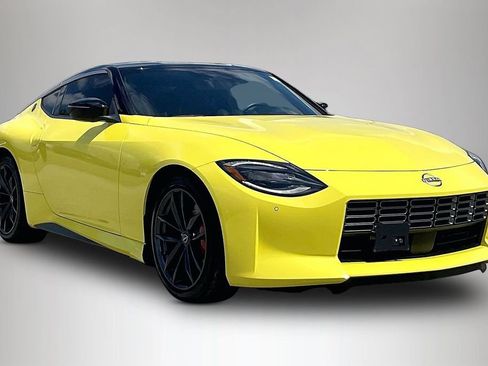 Used 2024 Nissan Z Performance w/ Floor Mat Package RWD image 1