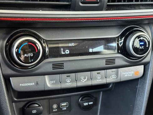 Used 2019 Hyundai Kona Limited image 20