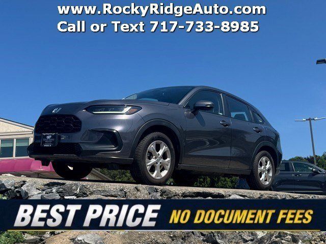Used 2023 Honda HR-V LX image 1