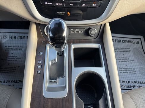 Used 2019 Nissan Murano Platinum w/ Cargo Package image 16