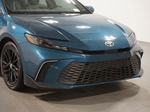 Certified 2025 Toyota Camry SE image 4