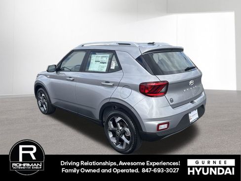 New 2026 Hyundai Venue SEL FWD image 6