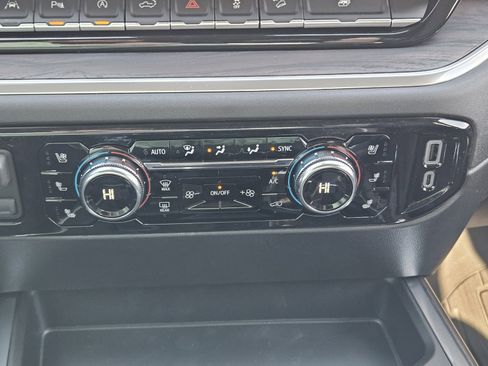 New 2026 GMC Sierra 1500 SLT AWD/4WD image 14