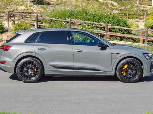 Used 2022 Audi e-tron Chronos w/ Chronos Package image 7