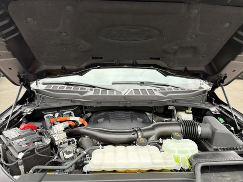 Used 2023 Ford F150 Lariat w/ Equipment Group 502A High image 32