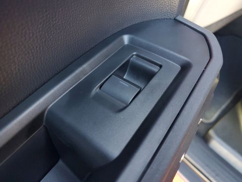 Used 2025 Toyota Tacoma TRD Sport image 15