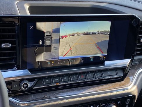 Used 2023 Chevrolet Silverado 1500 LTZ image 16