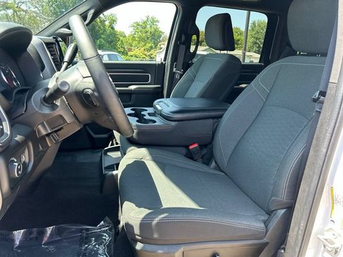 Used 2025 RAM 2500 Big Horn AWD/4WD image 10
