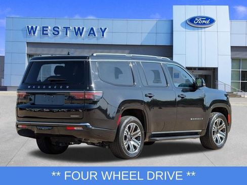 Used 2024 Jeep Wagoneer Series II AWD/4WD image 3
