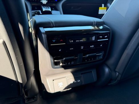 New 2026 Acura MDX SH-AWD w/ Advance Package image 30