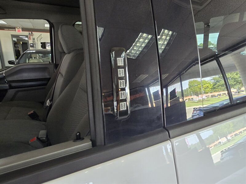 Used 2016 Ford F150 XLT w/ Equipment Group 302A Luxury AWD/4WD image 32