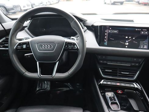 Used 2023 Audi e-tron GT Premium Plus w/ Performance Package image 10