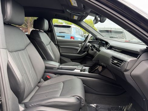 Used 2024 Audi Q8 e-tron Prestige w/ Prestige Package AWD/4WD image 23