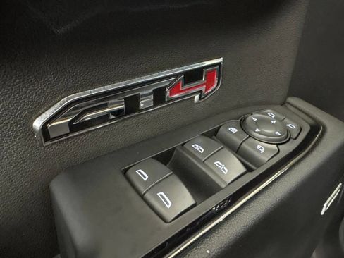 Used 2023 GMC Sierra 1500 AT4 w/ Technology Package AWD/4WD image 22